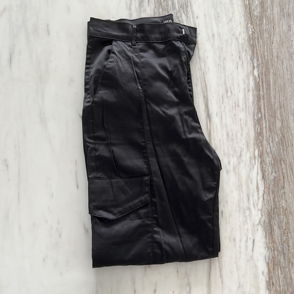 ZARA stylish SILKY BLACK CARGO PANTS - Trousers - Picture 2 of 8